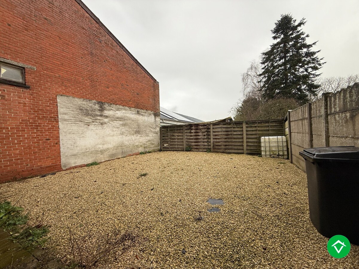 Halfopen bebouwing met 4 slaapkamers en terrastuin te Dadizele 