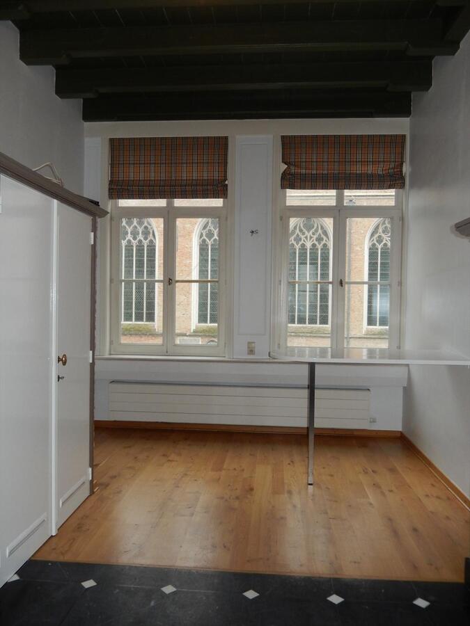 Ruim instapklaar duplexappartement in hartje Brugge 