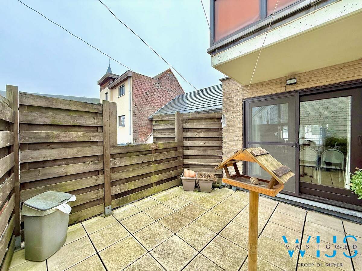 Praktisch appartement met 2 slaapkamers in hartje Evergem ! 