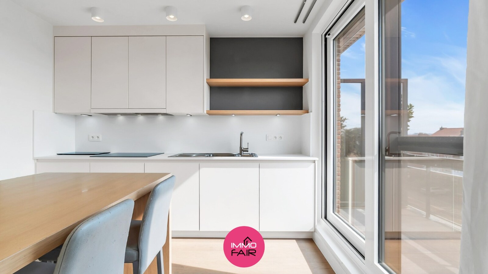 Modern, instapklaar appartement met dubbel terras vlakbij Maastricht 