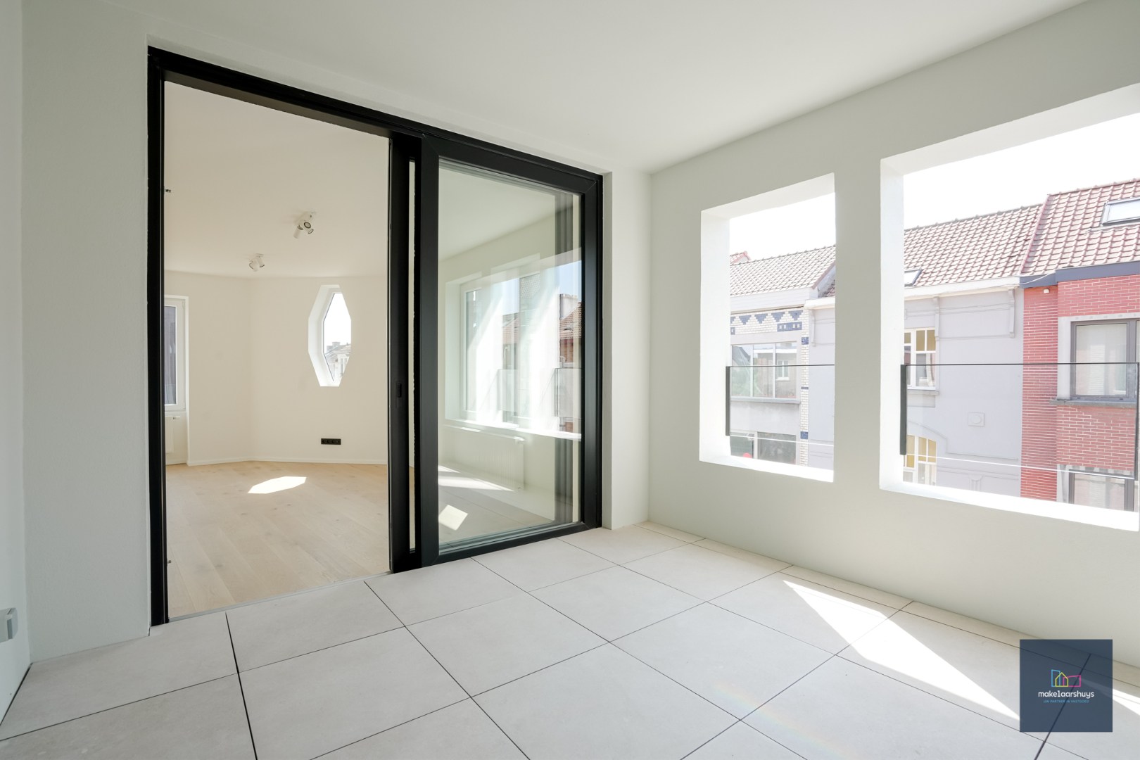 Stijlvol gerenoveerd duplex 3 slaapkamerappartement  met terras 