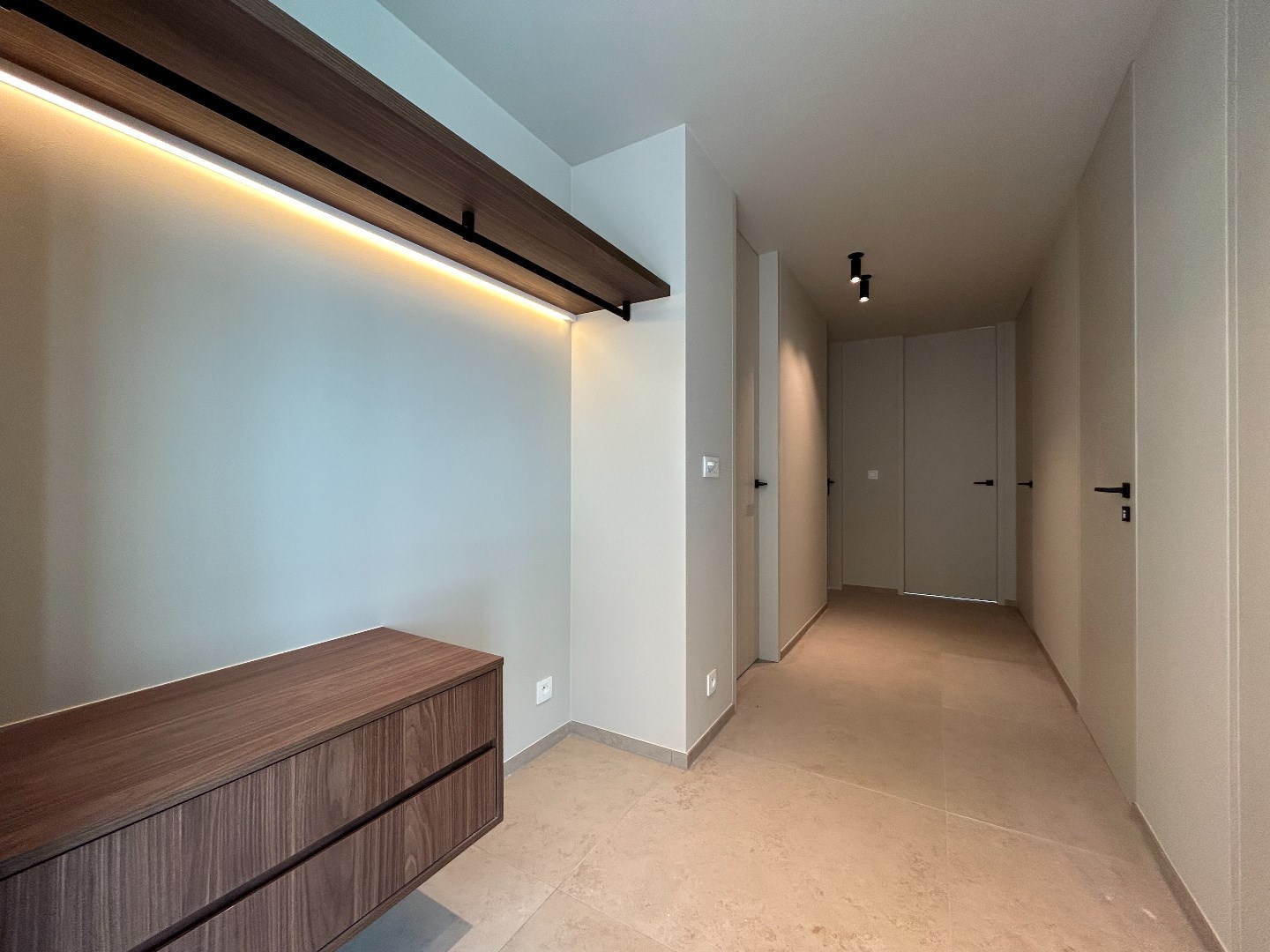 Prachtig dakappartement met 2 slaapkamers, nabij de markt van Geel! 