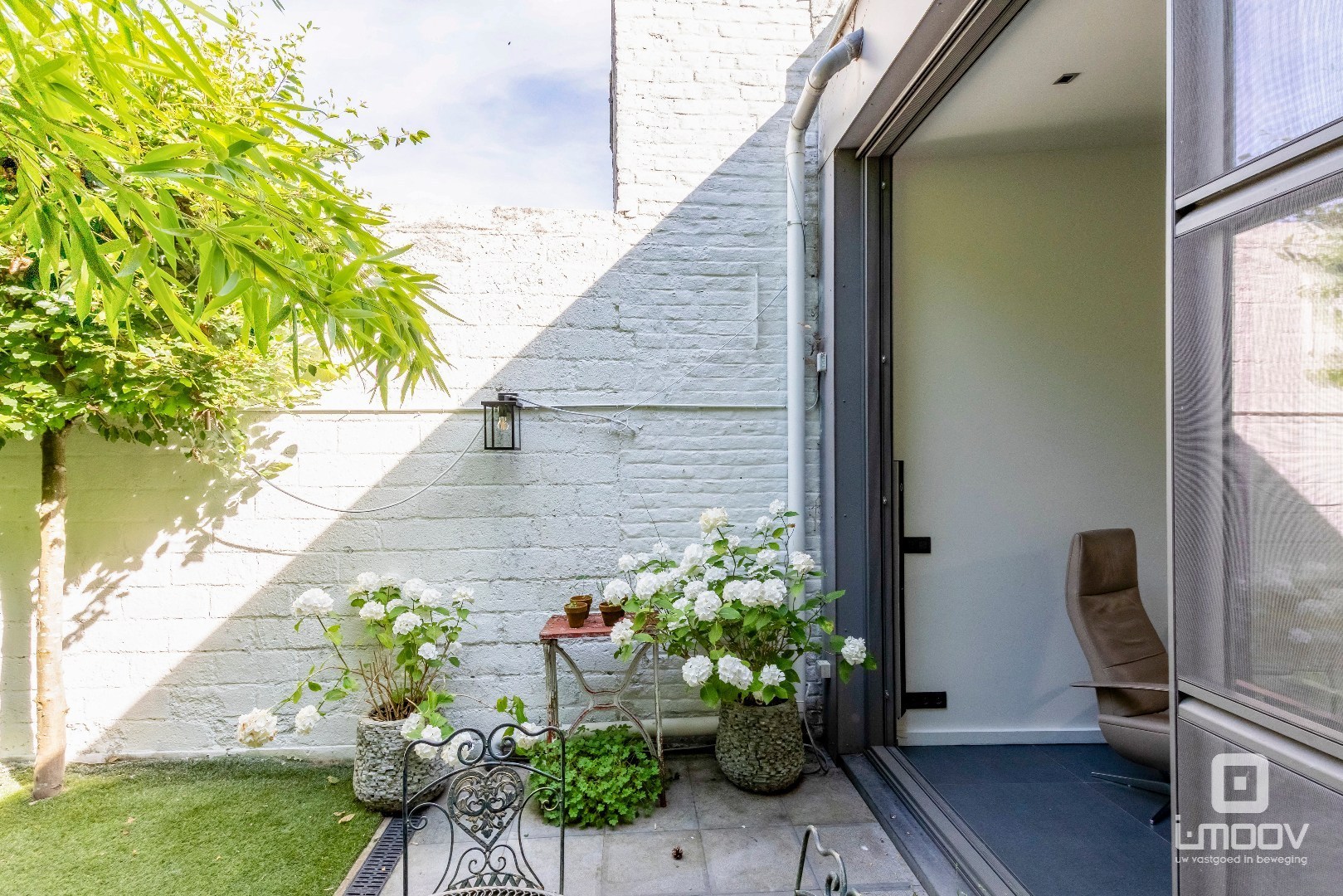 Architecturale woning met 3 slaapkamers te Zwijnaarde 