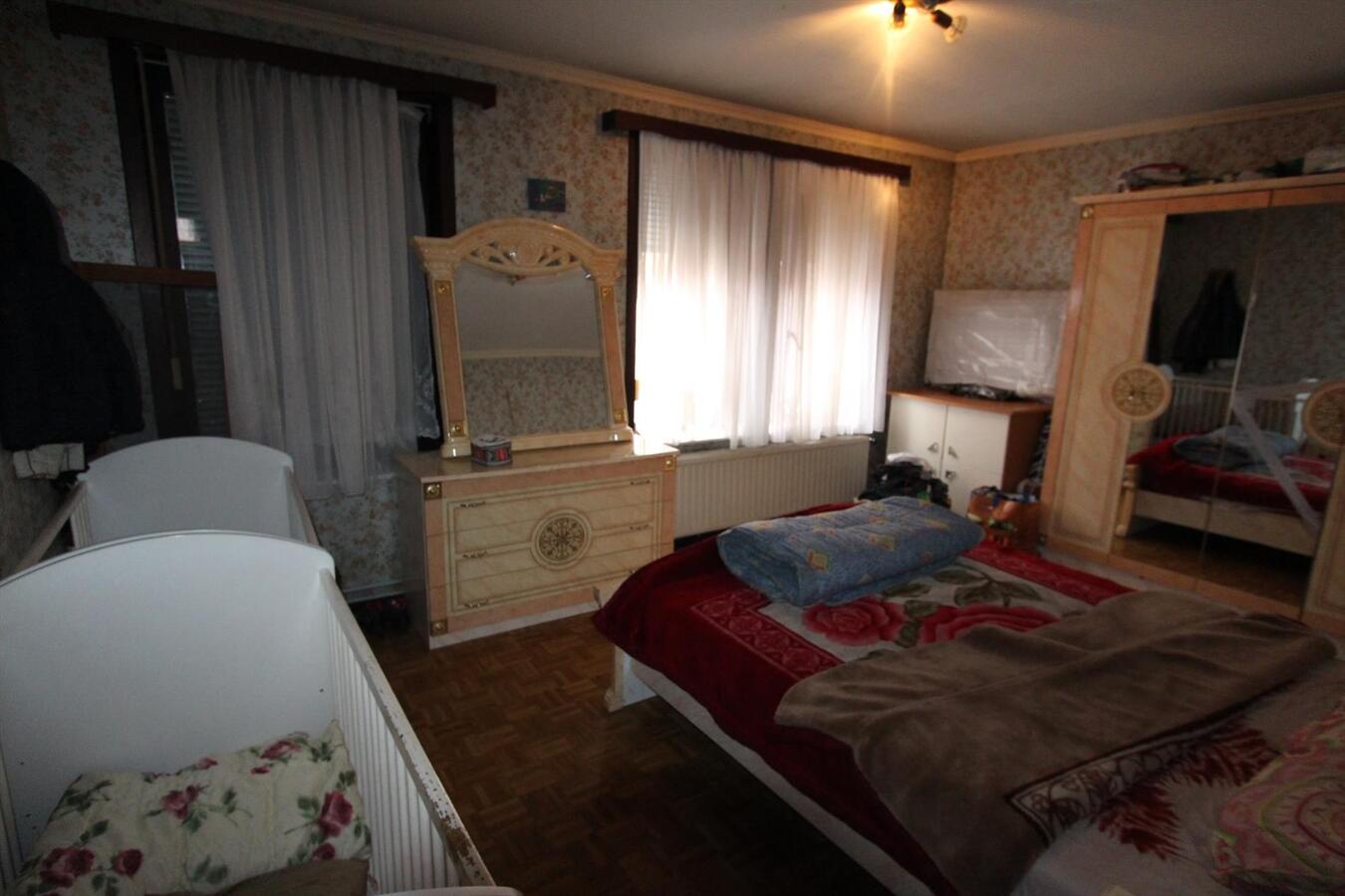 Woning met  3 slaapkamers en garage te Roeselare 