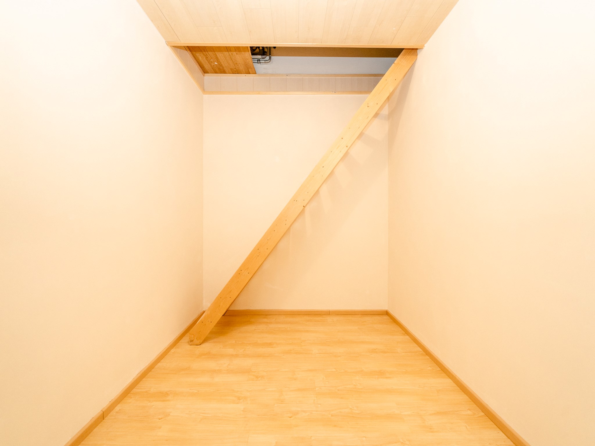 Energiezuinige, recente woning met 3 kamers, garage en tuin 