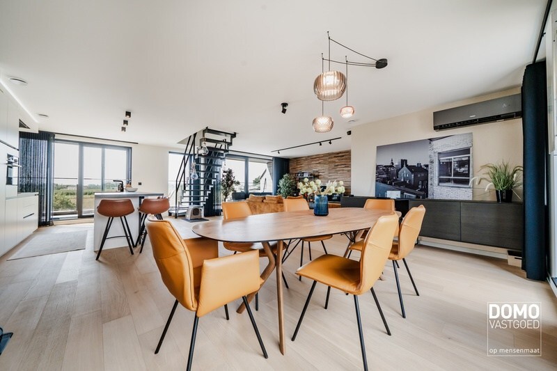 Exclusief appartement met uniek uitzicht te Alken. Inclusief 3 parkeerplaatsen en ruime kelderberging. 