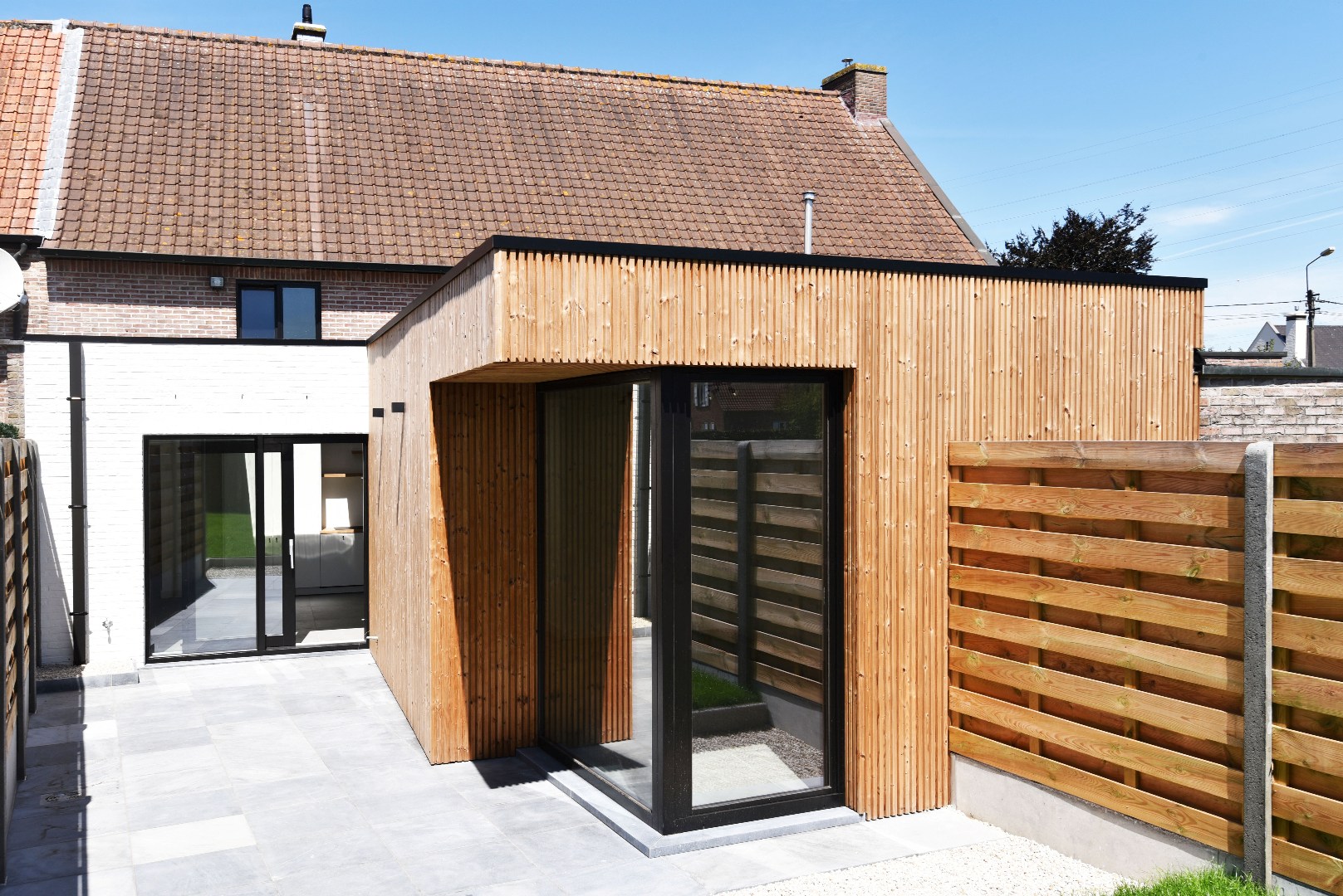 Gerenoveerde woning met 3 slaapkamers en tuin 