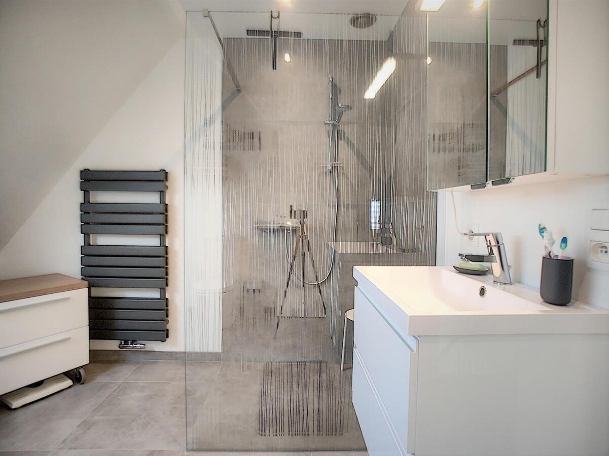 Knappe, lichtrijke halfopen woning - Knokke 