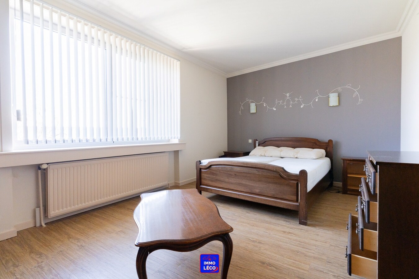 Maison "Bel-Etage" avec double garage, jardin, en plein centre-ville, COUP DE COEUR ! 