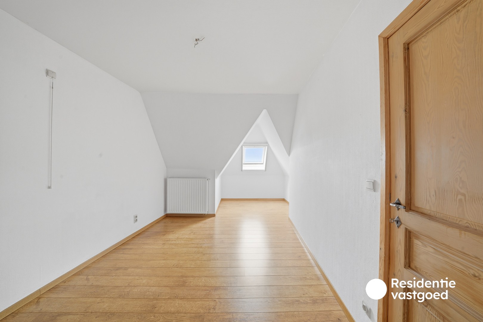 Ruim en verzorgd duplexappartement in het centrum van Eernegem 