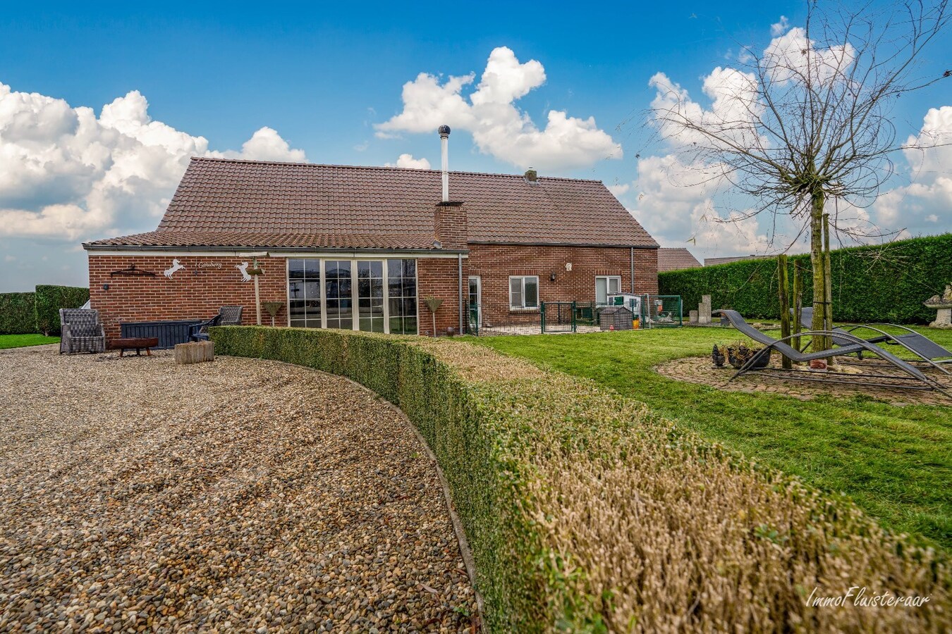 Ferme prête à l'emploi avec écuries sur environ 45 ares à Kinrooi 