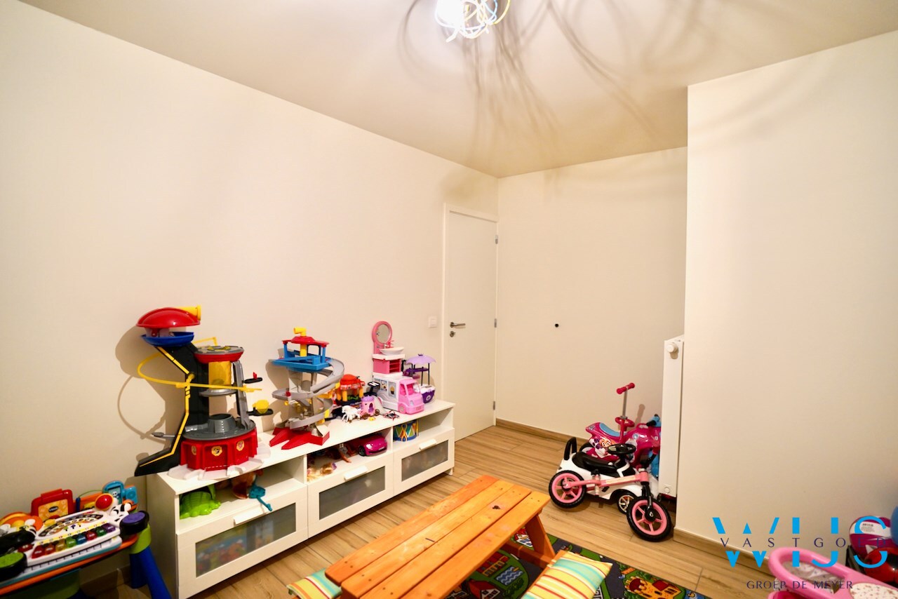 Instapklaar &amp; gezellig appartement met zonneterras te ERTVELDE ! 