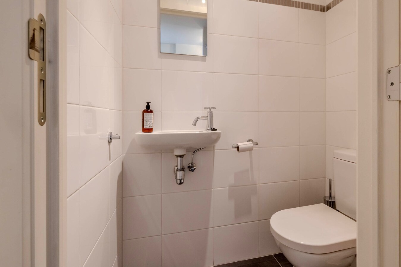 Instapklaar gelijkvloers met 2 slpks - tuin - garagebox 