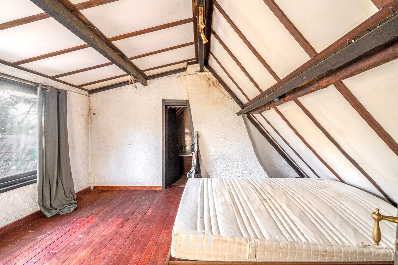 Te renoveren hoeve op sublieme ligging 