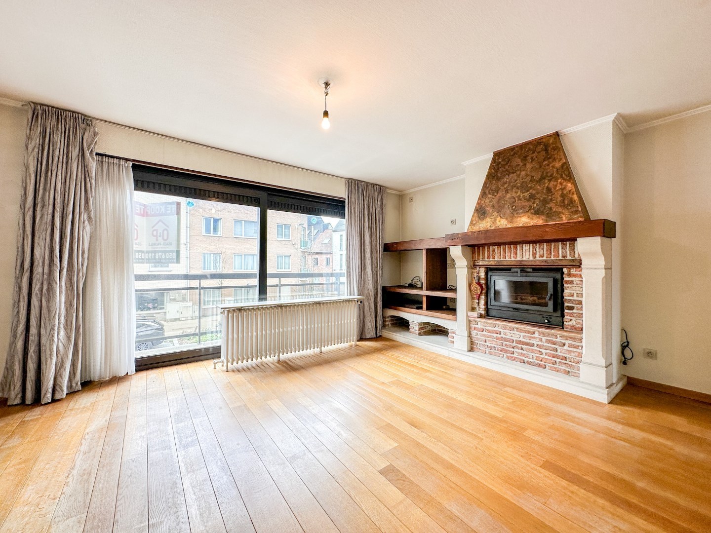 Stadswoning met potentieel, private garage, terras en tuin, mét lift, Torhout 