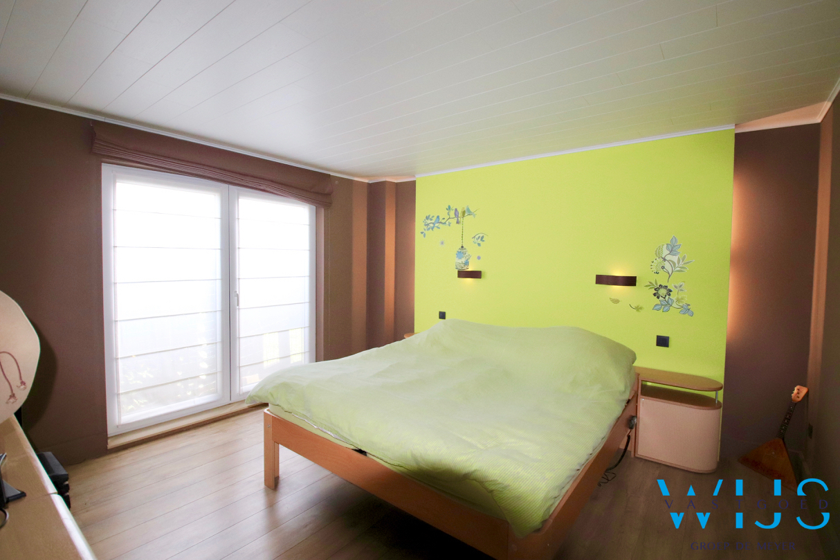 Uitzonderlijk ruim woonhuis te Kluizen/ Evergem! 