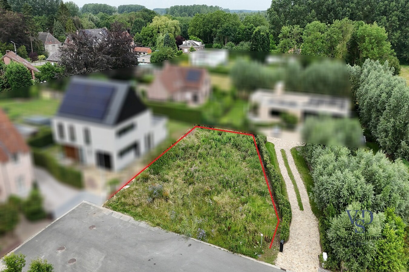Bouwgrond in rustige, residentiële verkaveling. 