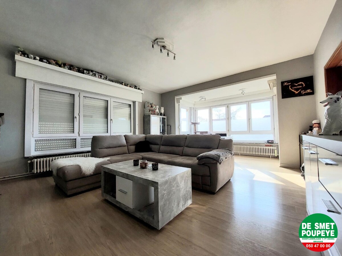 Appartement met terras en garage 