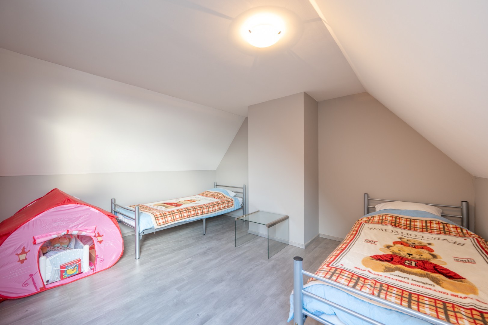 Prachtige en zéér ruime woning met kwaliteitsvolle afwerking 