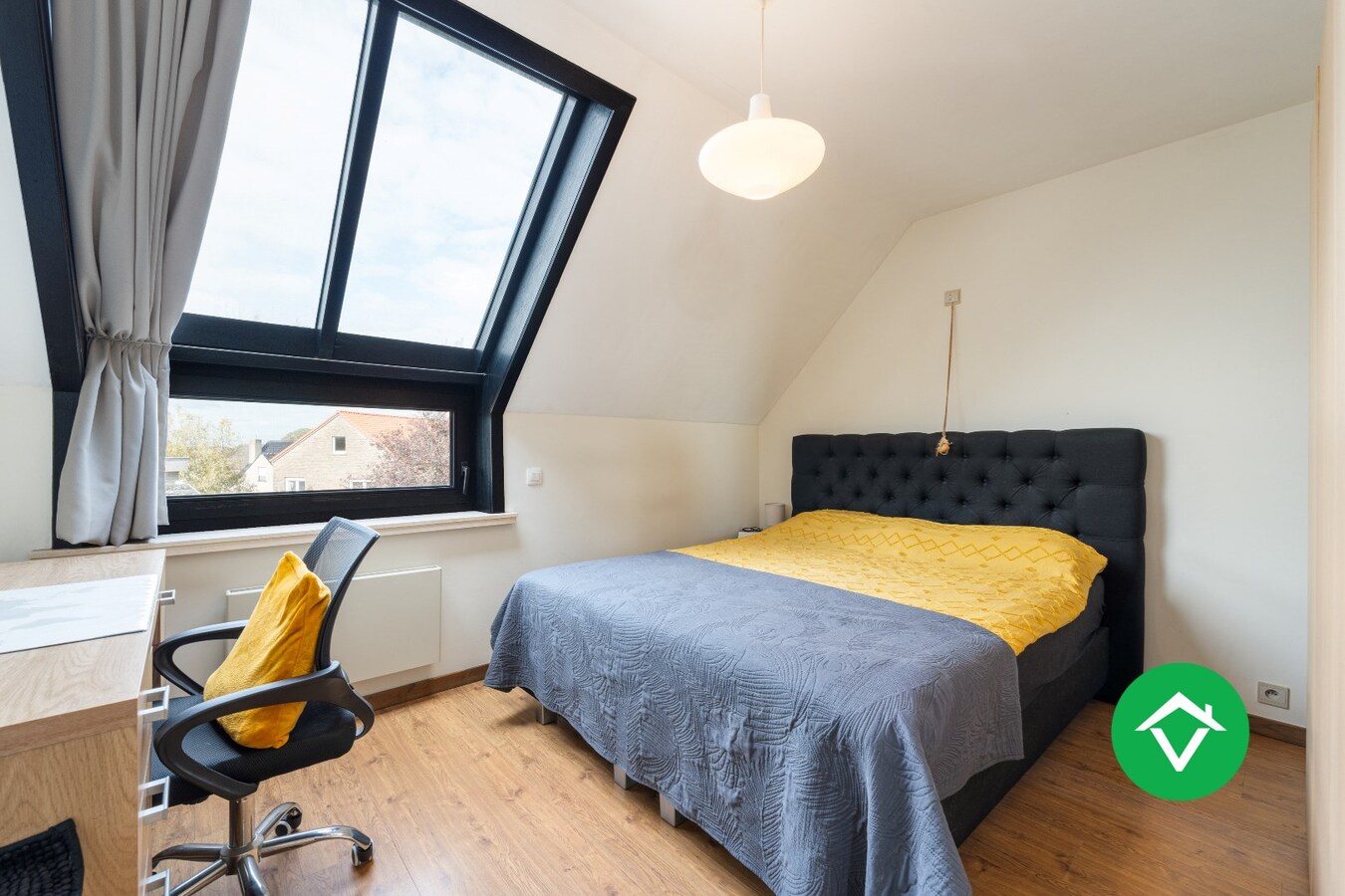 Instapklaar appartement met 3 slaapkamers en garage 