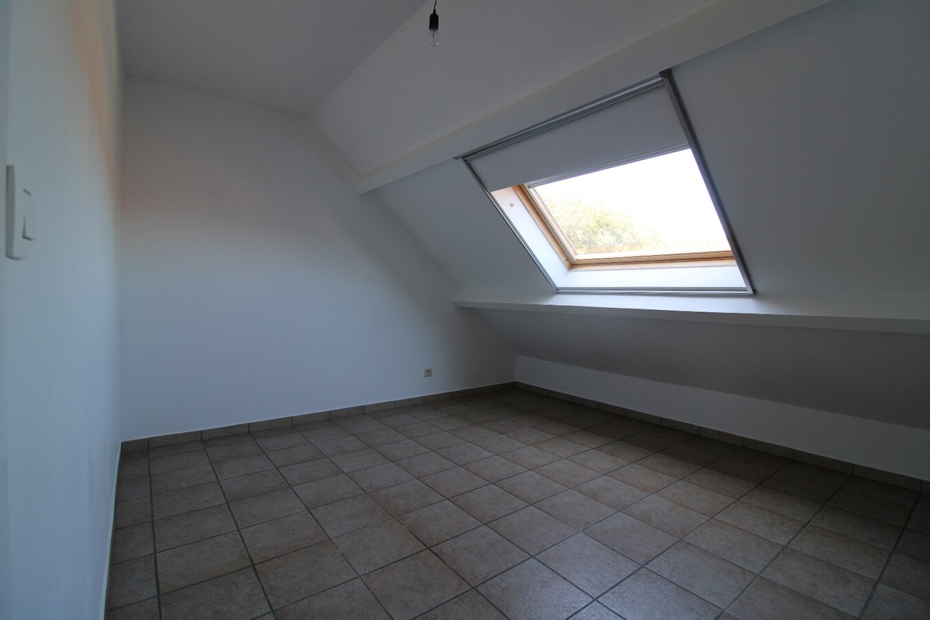 Ruim duplex appartement met mooi terras en garage 