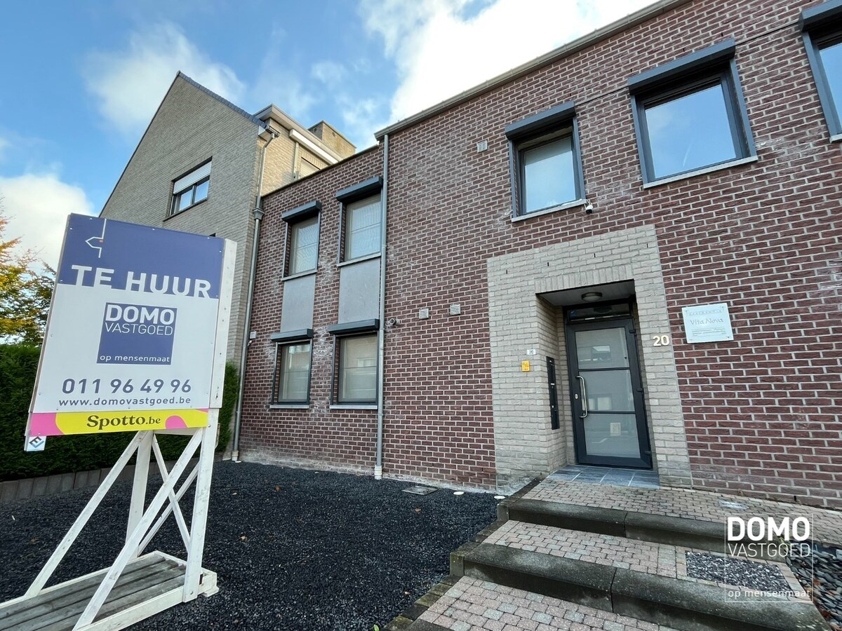Duplex appartement met een gezellig tuintje, ondergrondse autostandplaats en 2 slaapkamers te Spalbeek - energielabel B, 109m² bewoonbare oppervlakte 