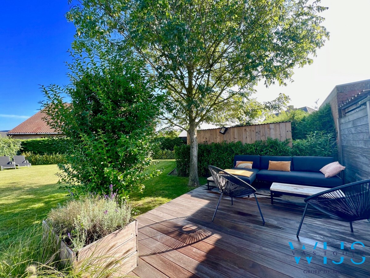 Stijlvolle alleenstaande woning te Ertvelde/ Rieme 