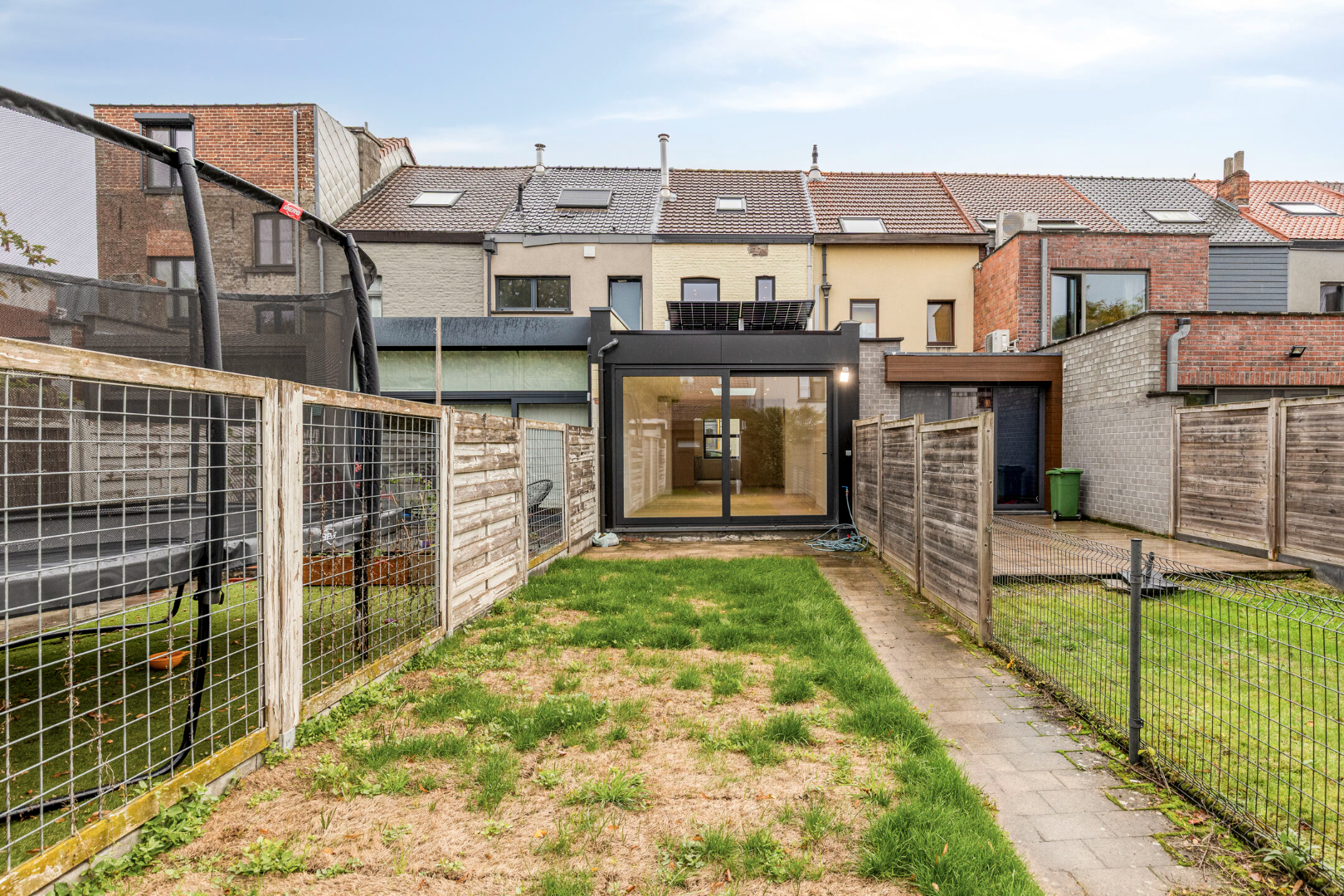 In 2026 volledig gerenoveerde woning in rustige straat - EPC A 