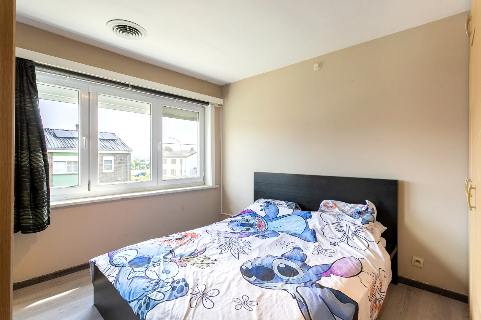 Instapklare woning met 3 slpk, tuin en garage te Lembeek 