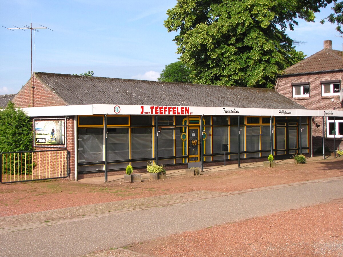 Verkocht winkelruimte - HELENAVEEN