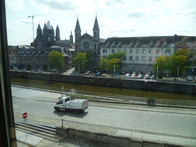 Superbe vue cathédrale et Beffroi 