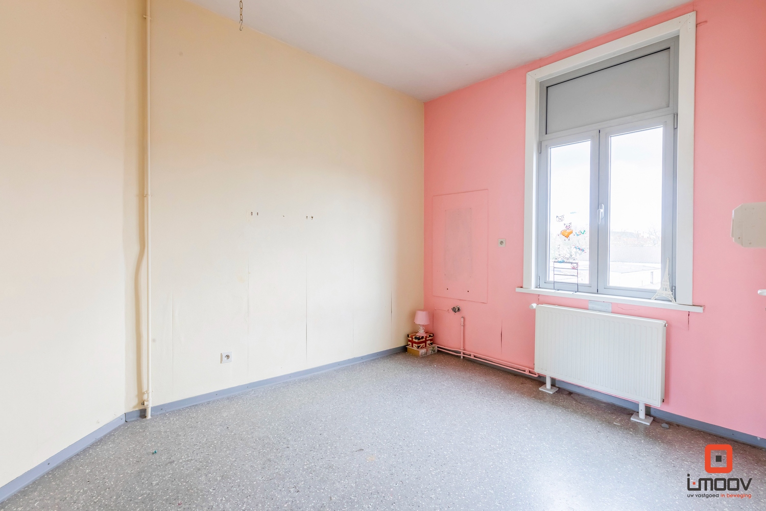 stadswoning met garage en zonnige buitenruimte 