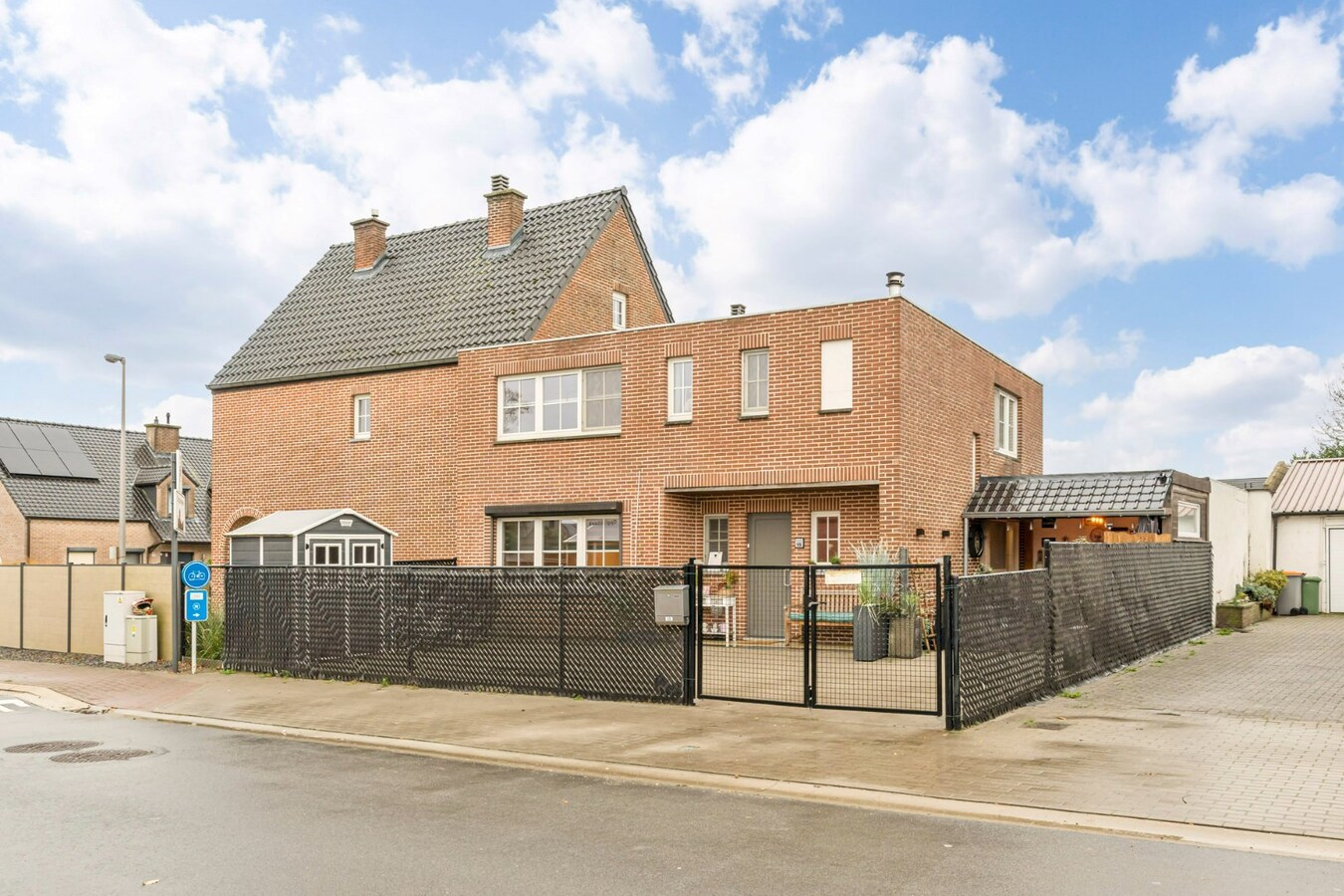 Ruime instapklare woning. 