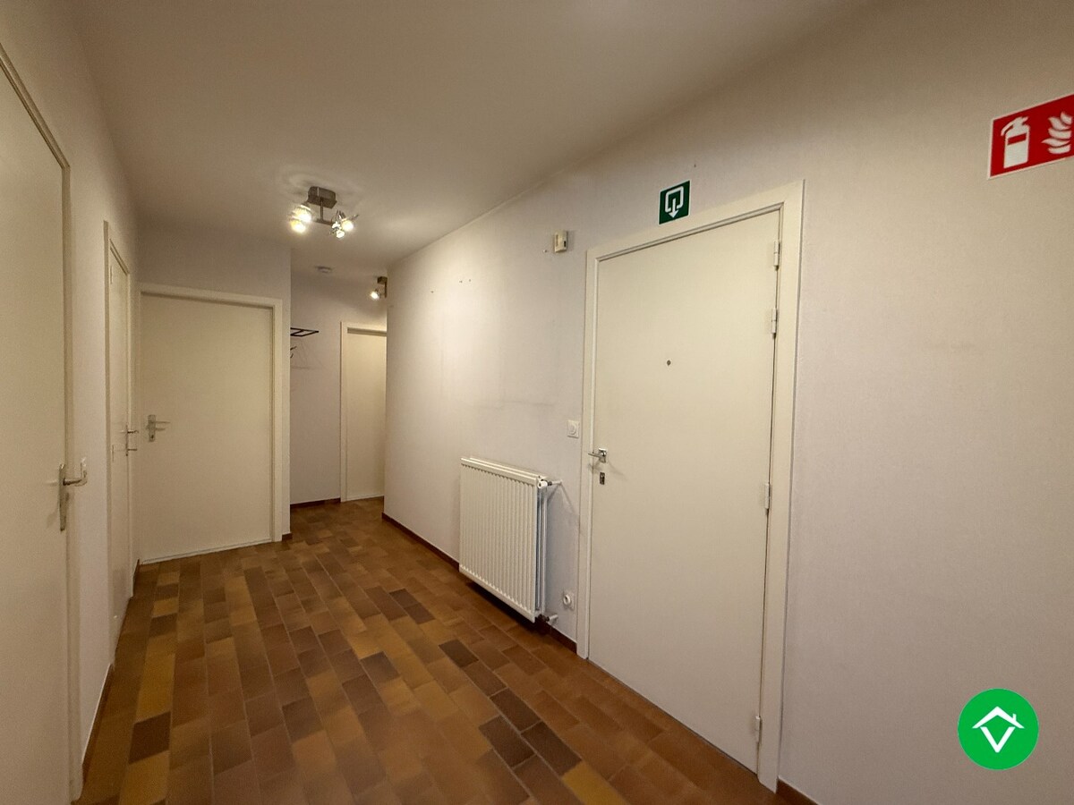 Gelijkvloers appartement met 2 slaapkamers in het centrum van Roeselare 