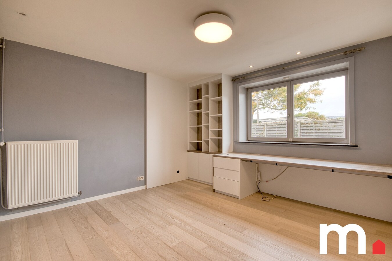 Villa met binnenzwembad, sauna en praktijkruimte (160m2) te Kuurne ! 