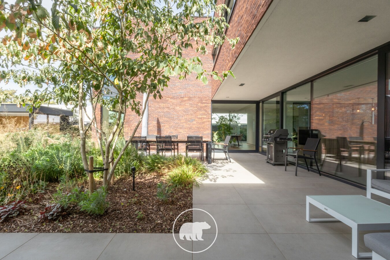 Buitengewone design villa op unieke ligging te Lochristi 