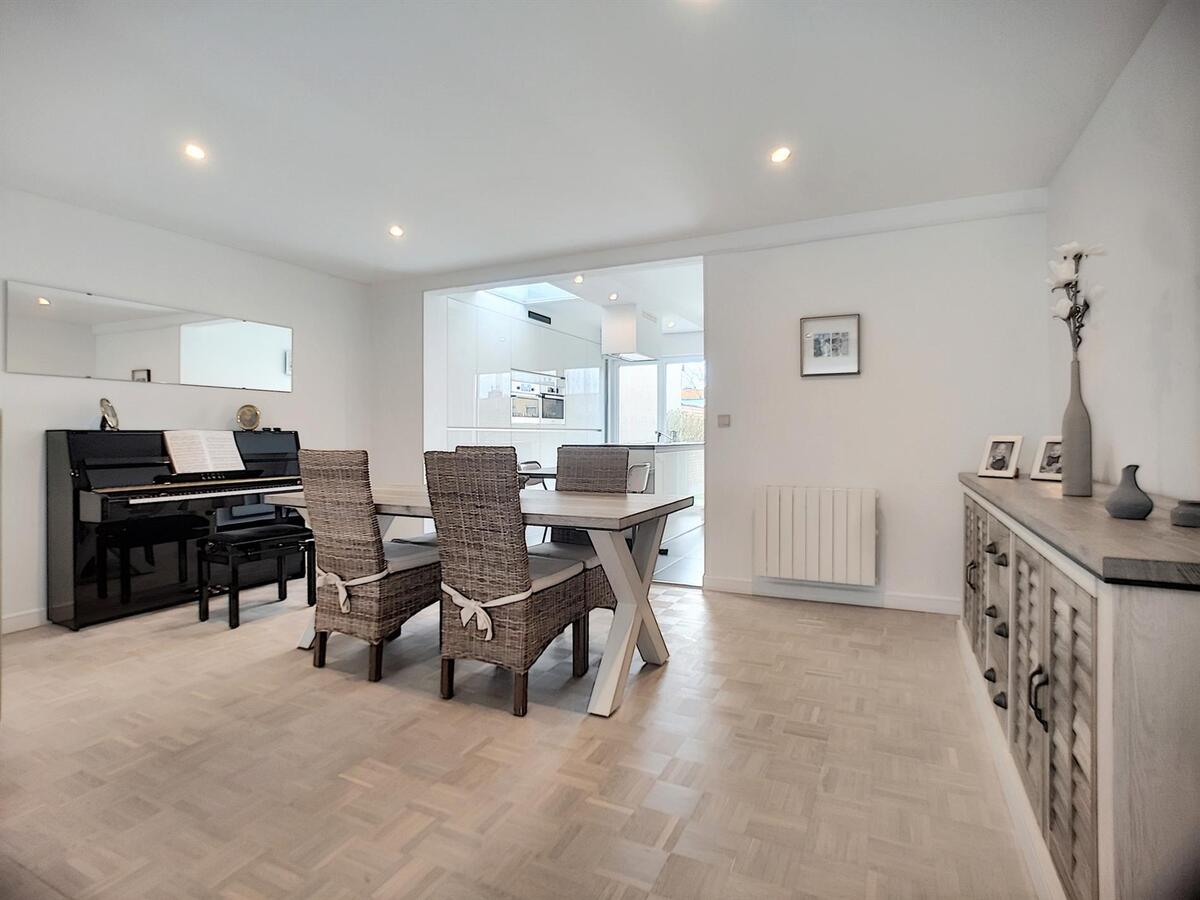 Aangename gezinswoning met tuin, garage &amp; achteruitgang - Heist 