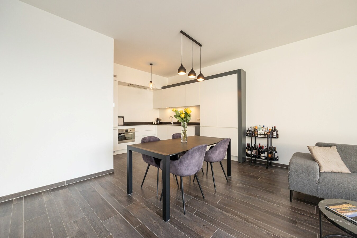 Modern appt met 2 slpk en ruim terras nabij 't Eilandje! 