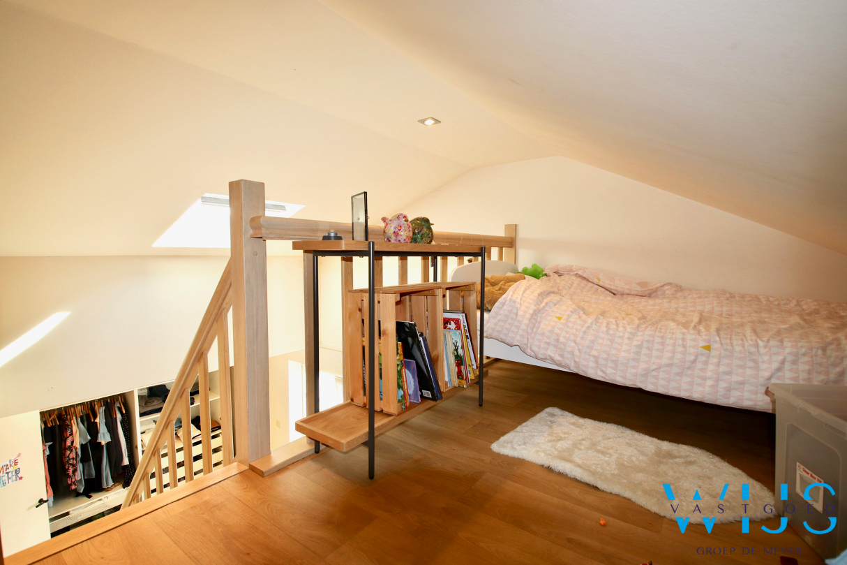 Prachtig afgewerkt landelijk woonhuis in hartje Ertvelde ! 