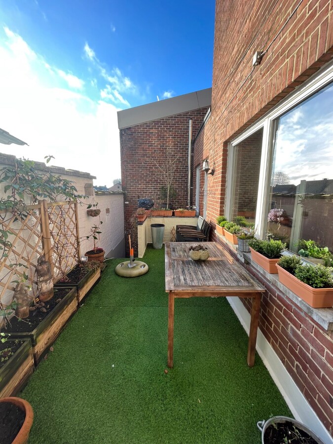 Praktische, ruime rijwoning te centrum Gavere 