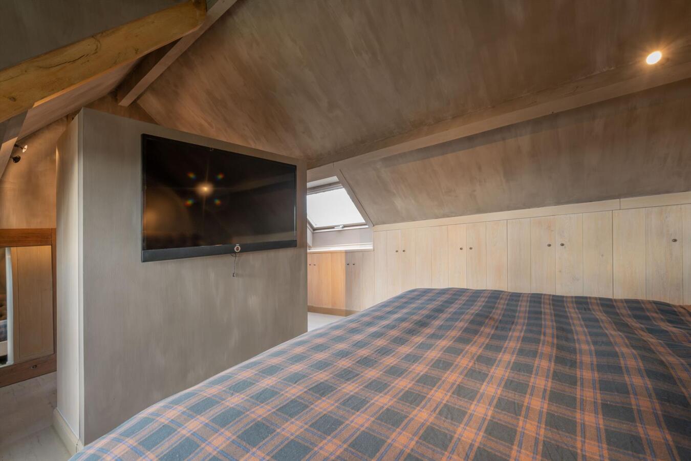 Idyllisch landhuis gelegen op 8330 m² te Ruiselede 