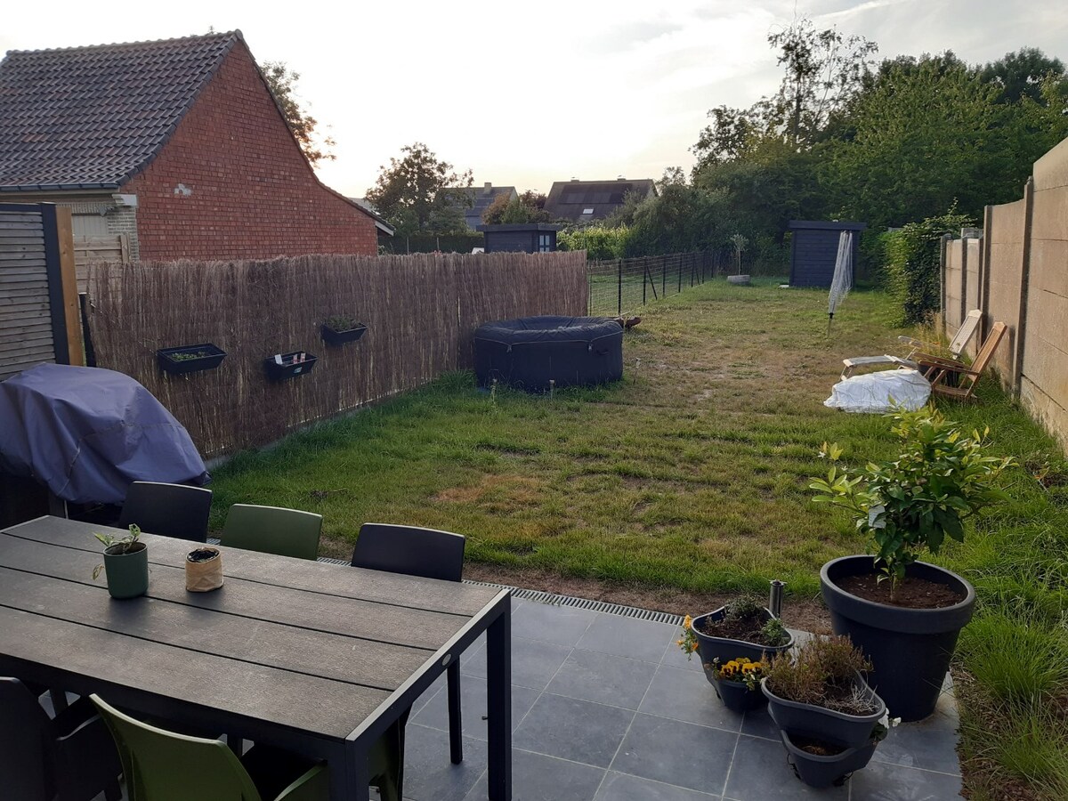 Lichtrijke, eigentijdse  Half Open Bebouwing. 