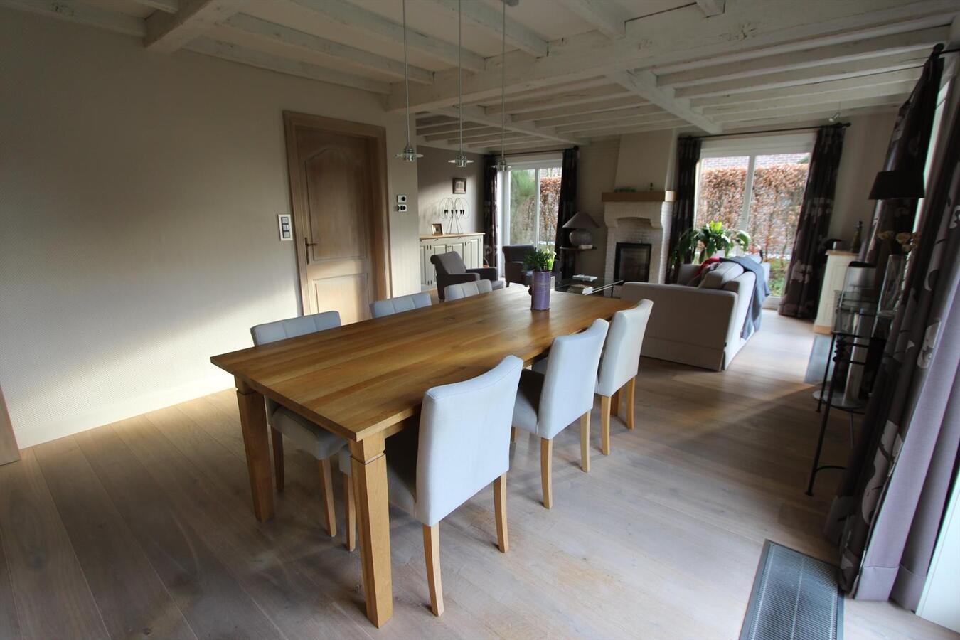 Alleenstaande woning met 4 slaapkamers te Ichtegem 