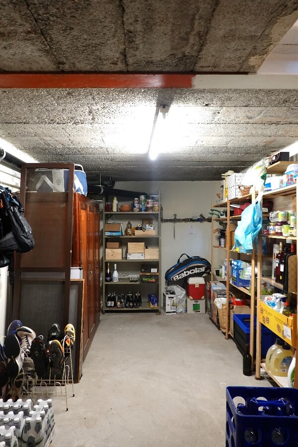 Ruime halfopen woning op uitstekende ligging 