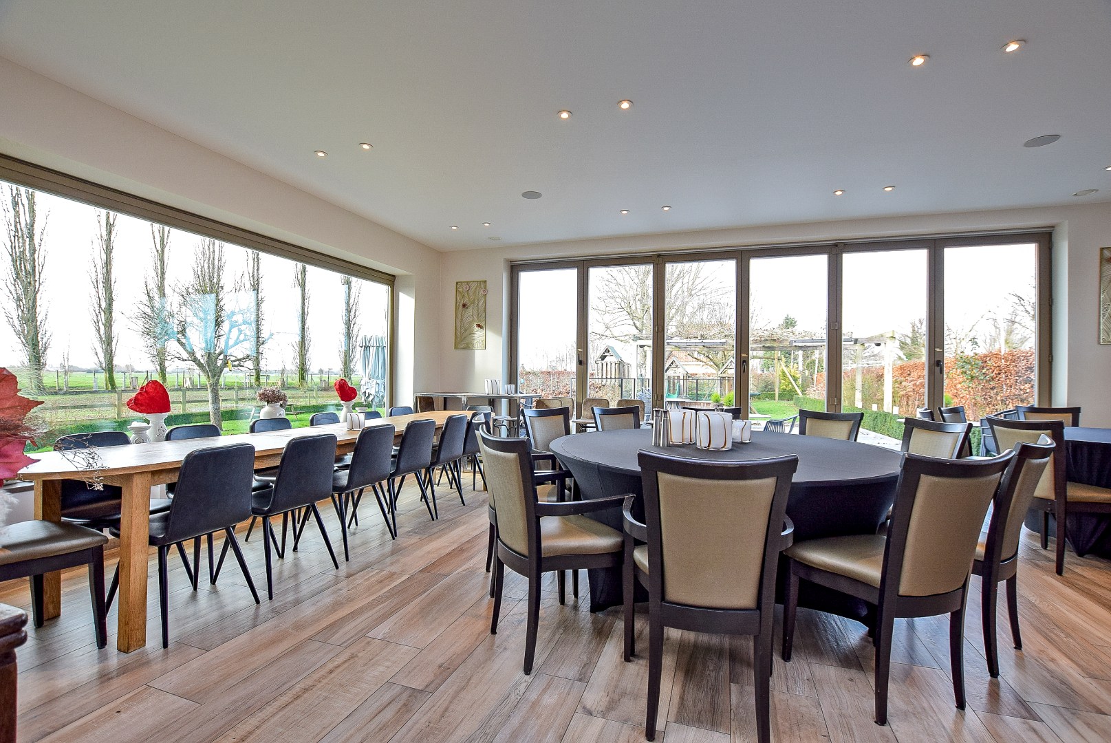 Restaurant met privéwoning en 2 B&amp;B-kamers op 4.370 m² 