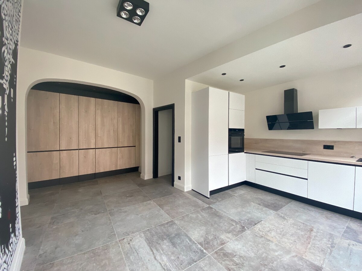 Triplex de 4 chambres proche du centre-ville ! 