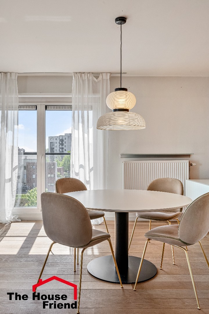Zeer ruim penthouse met groot terras 