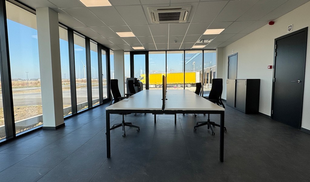 Nieuwbouw logistieke magazijnen te huur in de haven van Gent