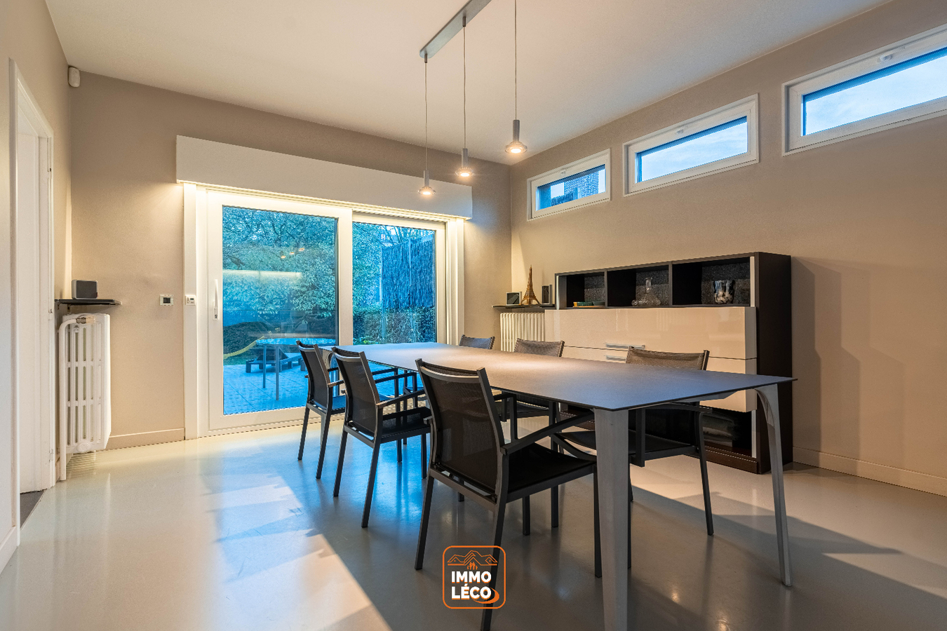 Superbe Villa idéalement située dans un clos résidentiel prisé « La Coquinie », avec garage 3 voitures et jardin, COUP DE CŒUR absolu ! 