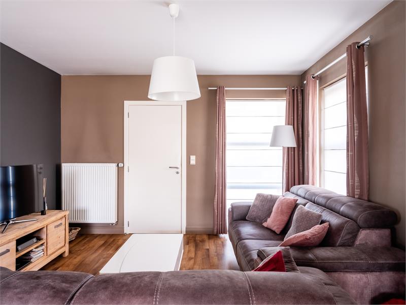 Instapklare woning in rustige wijk te Eeklo. 